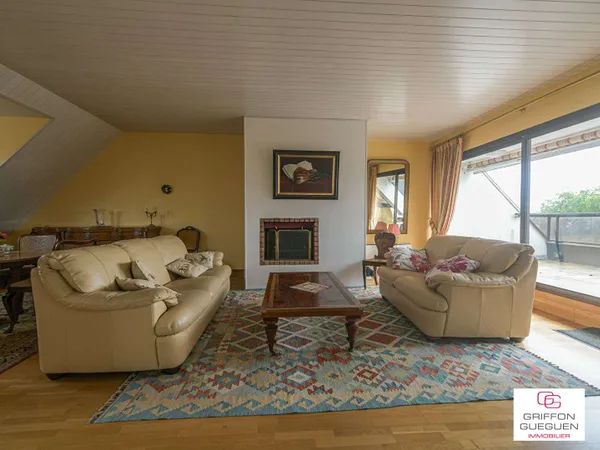 Appartement 7 pièces 162 m²