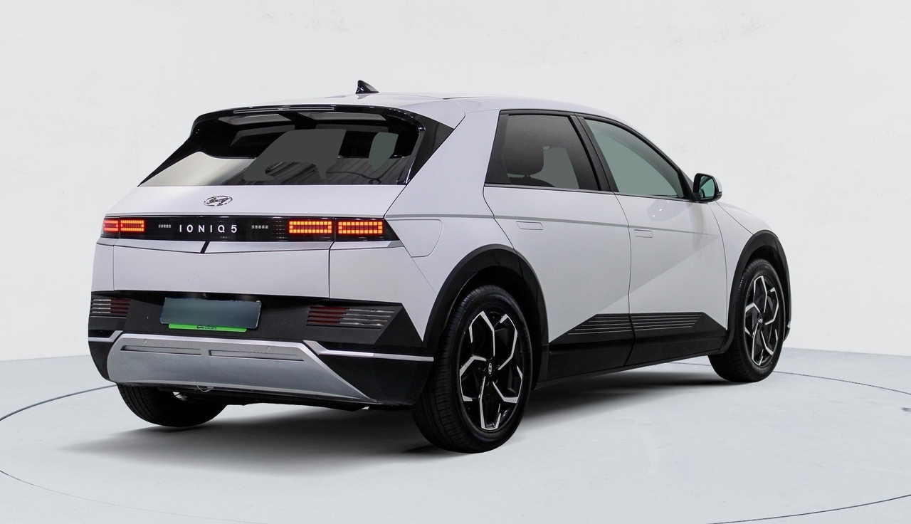 Hyundai Ioniq 5 — photo 5