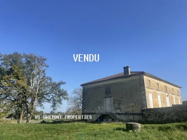 Maison 7 pièces 300 m²