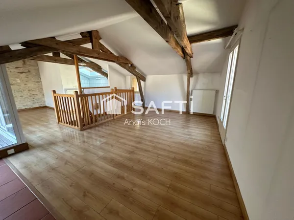 Maison de caractère avec terrasse et garage