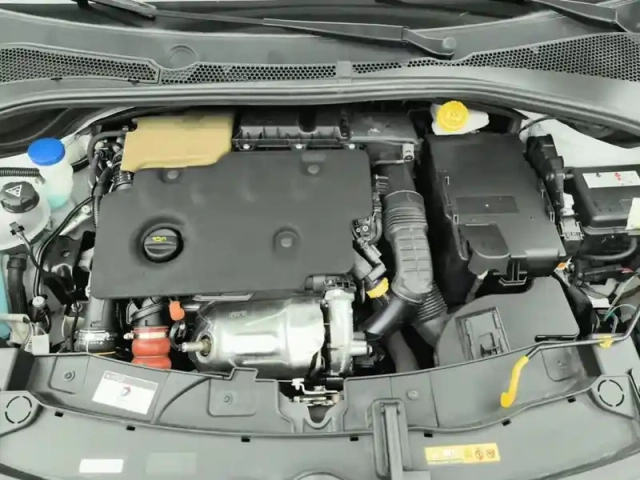 Citroën C3 bluehdi 100 s&amp;s bvm5 c-series — photo 7