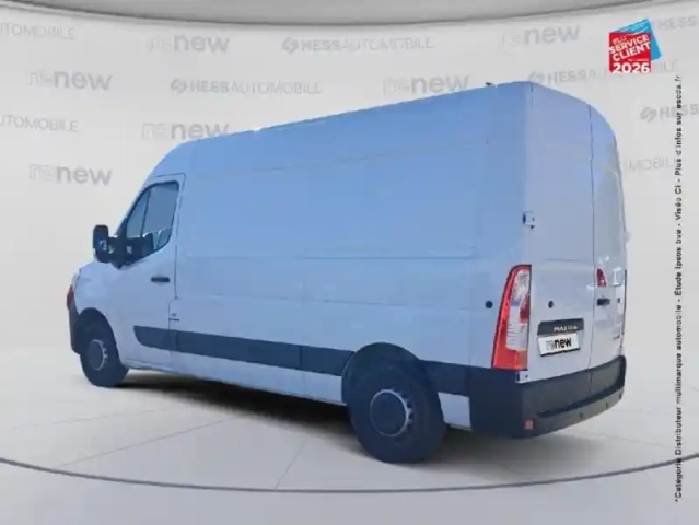 Renault Master fg f3500 l2h2 2.3 blue dci 135ch confort euro6 — photo 23