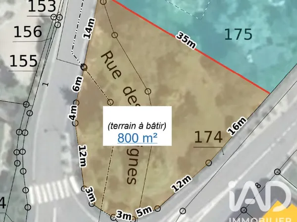 Terrain 800 m²