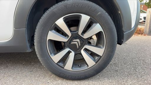 Citroen C3 1.2 PureTech 110 - Shine – 2020 – 64097 km – Essence – Boîte Manuelle — photo 52