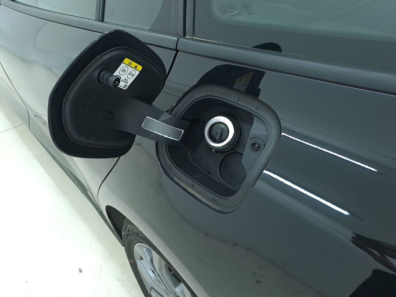 Ford Focus SW — photo 20
