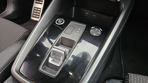 Audi A3 Sportback 1.5 TFSI 150 Mild Hybrid S-Tronic 7 - S Line – 2024 – 65485 km – Hybride essence – Boîte Automatique — photo 10