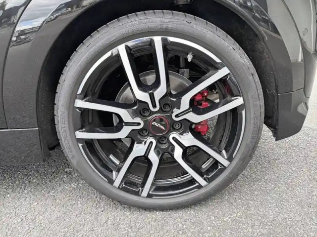 Mini Cooper 231 ch dkg7 jcw — photo 8