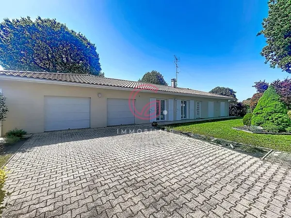 Maison de plain pied Biscarrosse : 161m²+53.5 de garage + dépendance