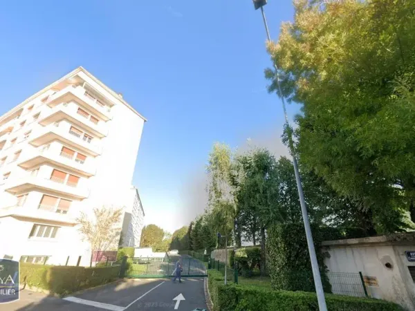 Stationnement Location Charleville-Mézières   70€