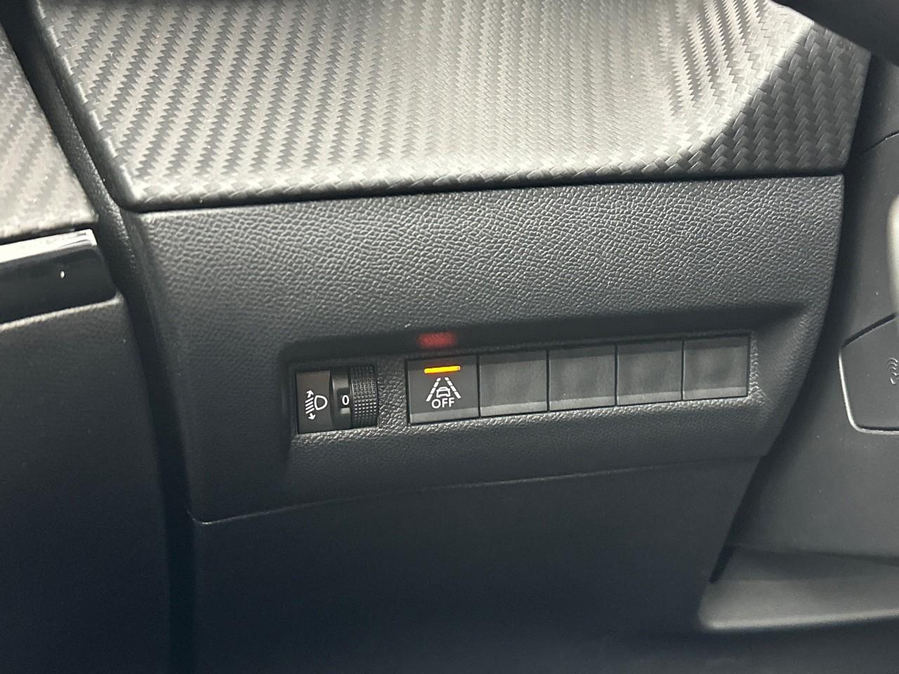 Peugeot 2008 puretech 130 s&s bvm6 allure — photo 18