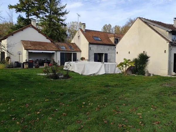 Maison 9 pièces 270 m²