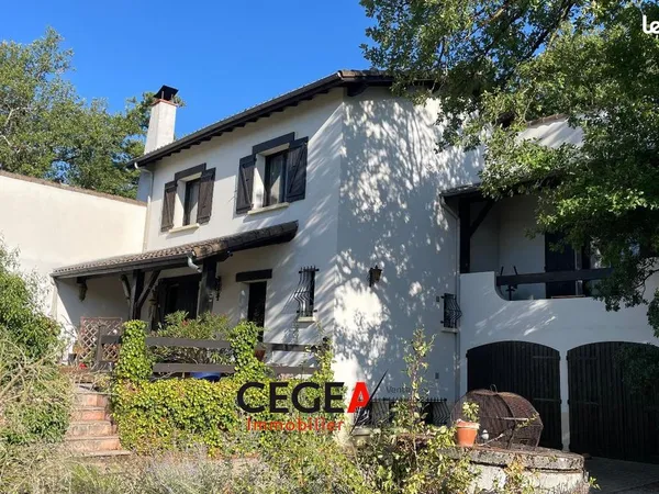 Maison 6 pièces 140 m²