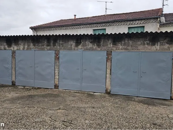 Garage et parking Location Alès 61€