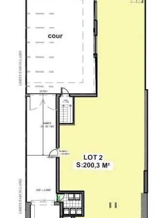 Local commercial 306 m²