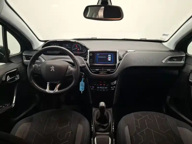 Peugeot 2008 bluehdi 100ch s&amp;s bvm5 — photo 10