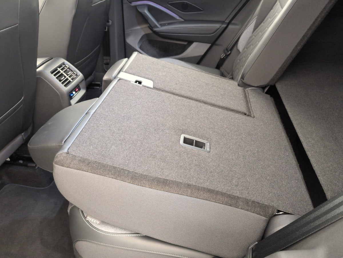 Volkswagen Tiguan — photo 12