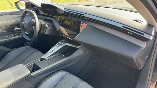 Peugeot 308 SW 1.2 PureTech 130 EAT8 - Allure – 2024 – 55408 km – Essence – Boîte Automatique — photo 16