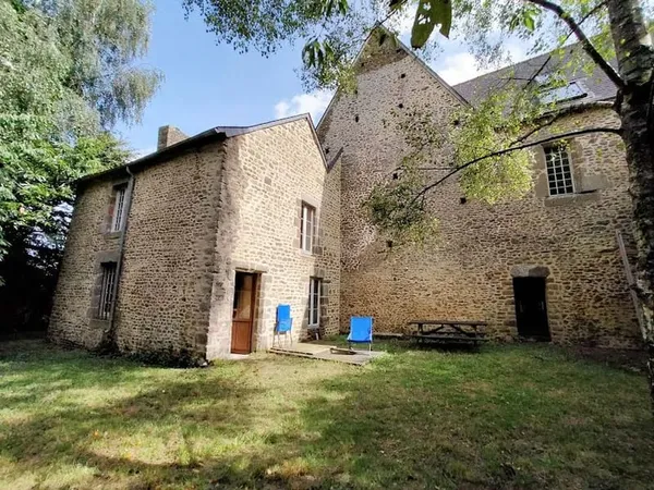 Propriété 8 pièces 219 m²