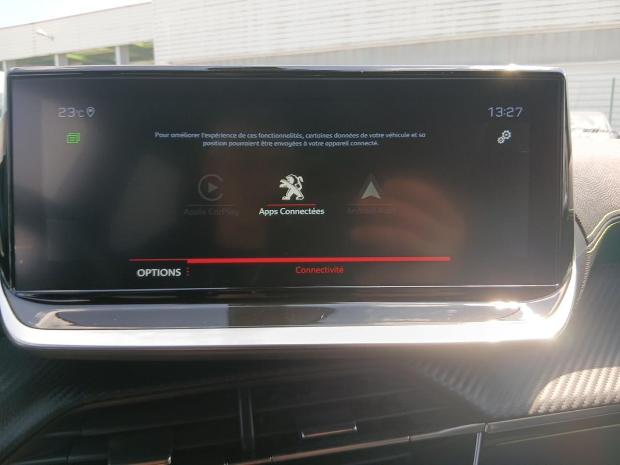 Peugeot 2008 puretech 155 s&s eat8 gt pack — photo 18