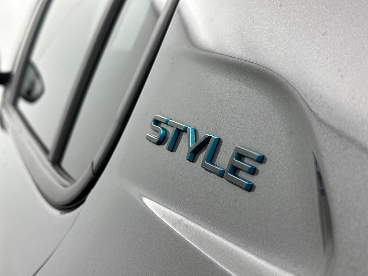 Peugeot 208 puretech 100 s&s bvm6 style — photo 31
