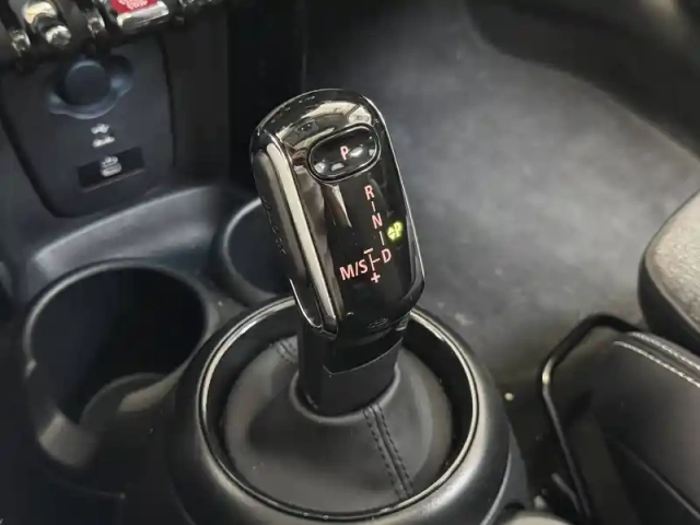 Mini Mini hatch 3 portes cooper 136 ch dkg7 — photo 37