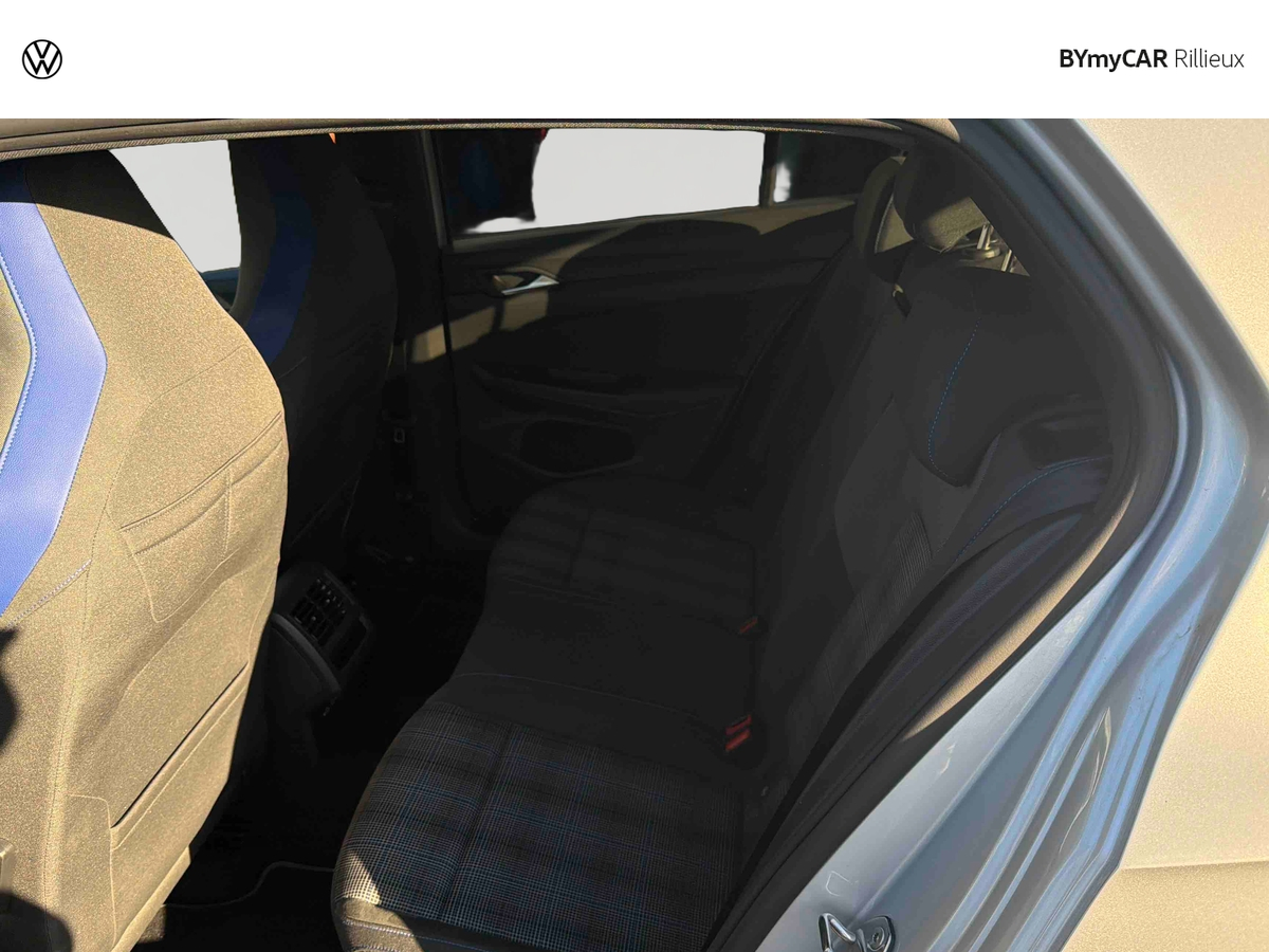 Volkswagen Golf 1.4 Hybrid Rechargeable OPF 245 DSG6 — photo 12
