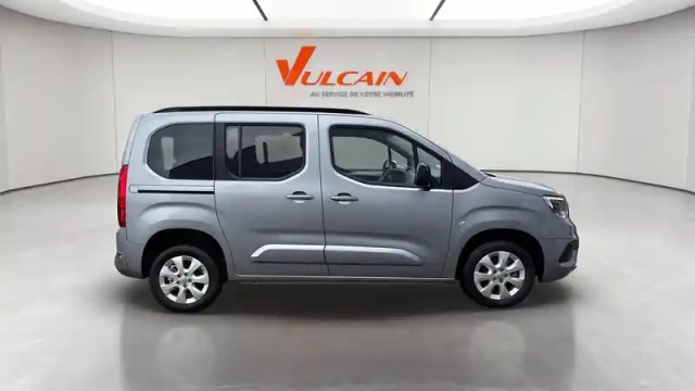 Opel Combo life taille m bluehdi 130 ch s&amp;s eat8 — photo 32
