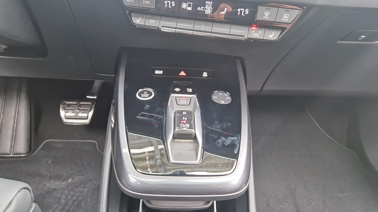 Audi Q4 e-tron Sportback 55 340 ch 82 kWh quattro — photo 11