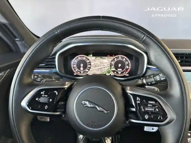 Jaguar F-Pace p400e plug-in-hybrid r-dynamic hse bva8 awd — photo 12