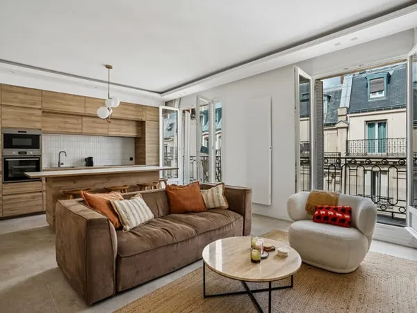 Paris XVII/Batignolles - Appartement rénové de 59,6m² - 3pièces