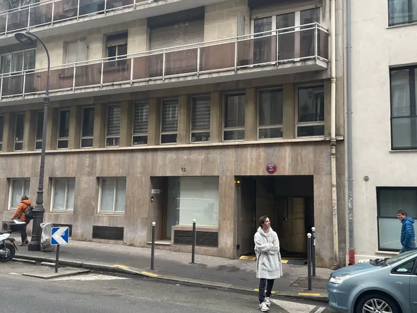 Loue parking 18m² sécurisé Paris 16ème