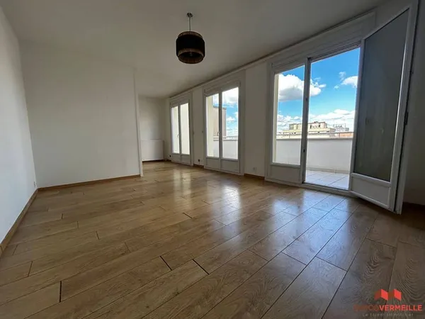 Appartement 4 pièces 82 m²