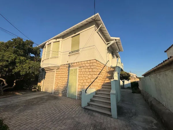 Maison 6 pièces 140 m²