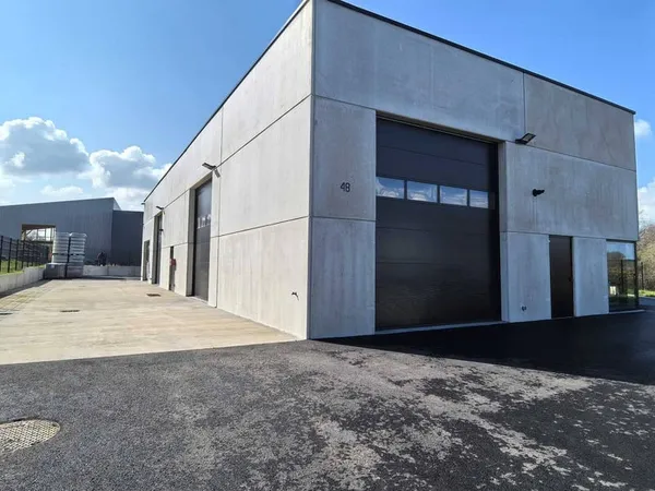 Local d'activité 536 m²