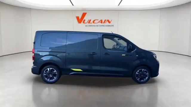 Opel Vivaro fgn sportive diesel 180 ch m automatique — photo 7