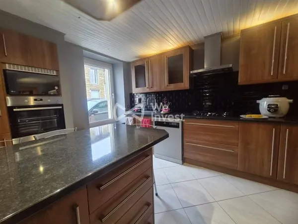 Maison 6 pièces 230 m²