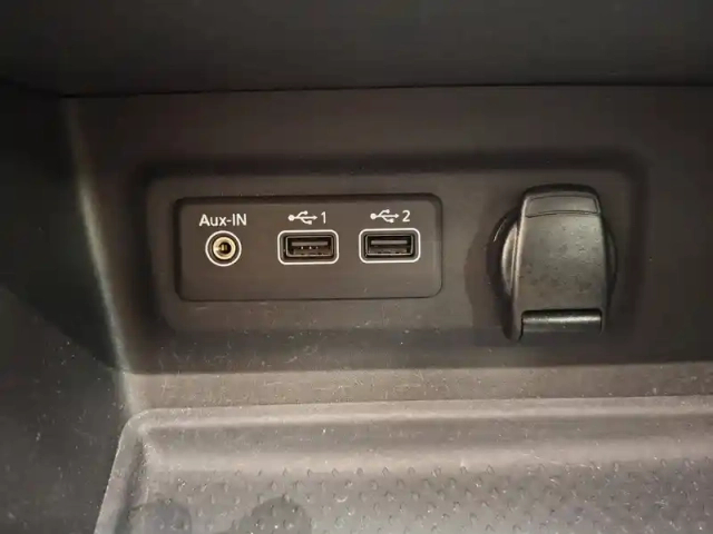 Renault Megane mégane iv berline tce 140 fap - 21n — photo 36