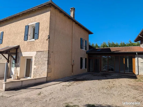 Appartement dans maison individuelle Oytier st Oblas
