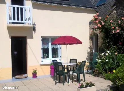 Chambre meublée pour étudiants ou alternants Etage - Bains-sur-Oust (proche La Gacilly & Redon) Loca