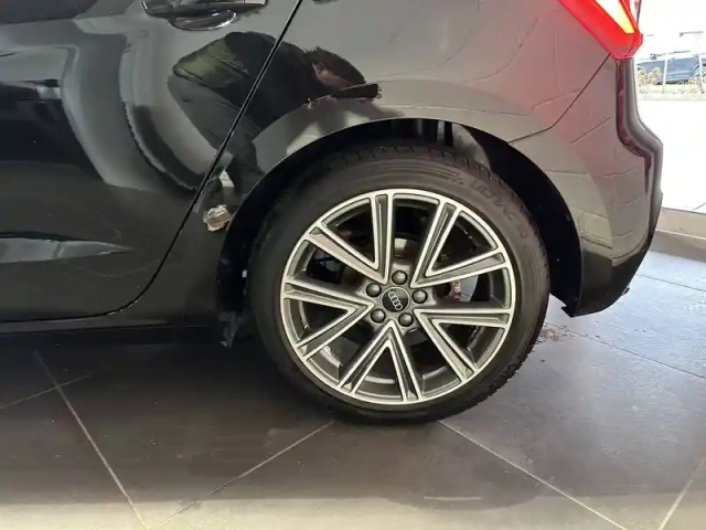 Audi A1 sportback 30 tfsi 110 ch s tronic 7 — photo 7