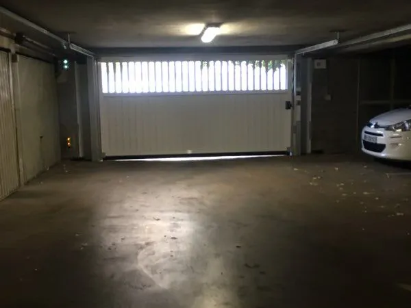 Parking disponible le 29/10