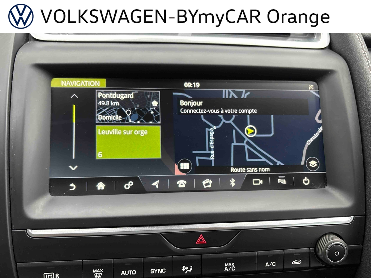 Jaguar E-Pace 2.0 D - 150 ch 2WD BVM — photo 12