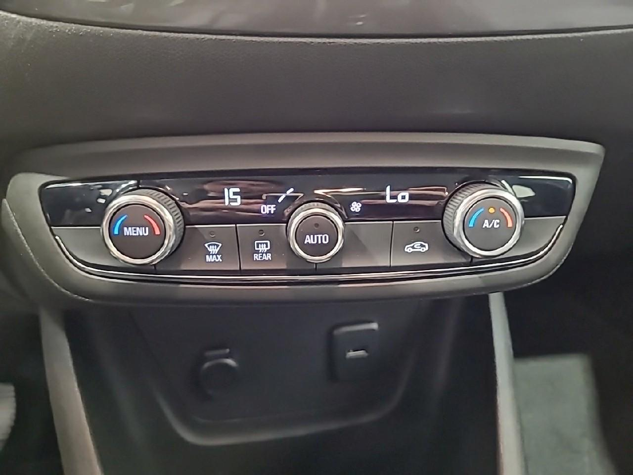 Opel Crossland 1.2 turbo 110 ch bvm6 elegance — photo 19