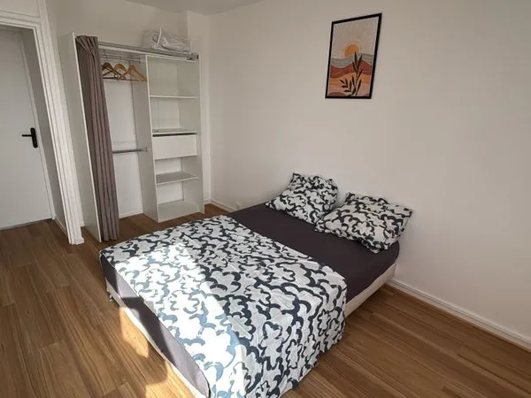 Chambre meublée en colocation – Argenteuil