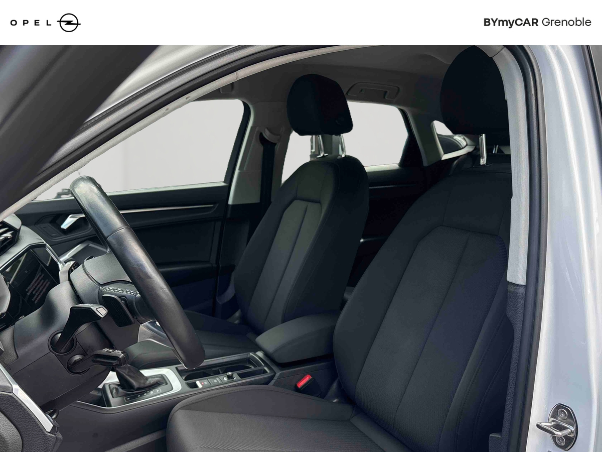 Audi Q3 Sportback 35 TFSI 150 ch S tronic 7 — photo 10