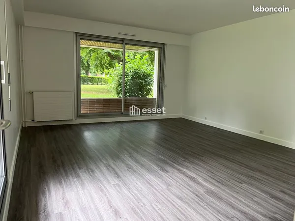 Appartement 40m² à louer 1057 - VERSAILLES 78000