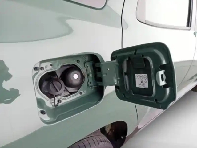 Dacia Duster 1.0 eco-g 100ch expression 4x2 — photo 10