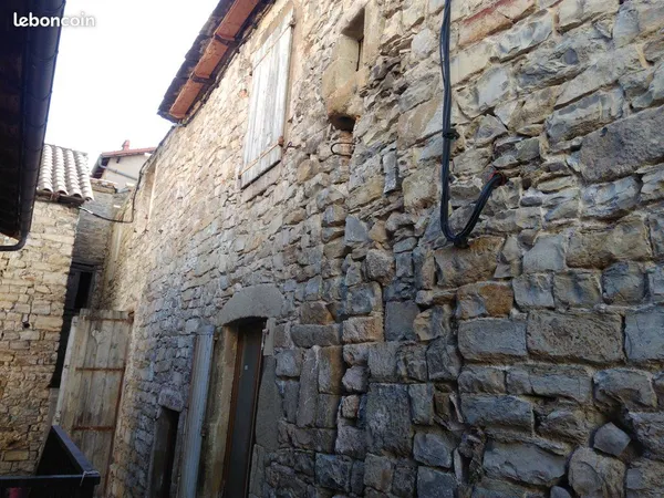 Immeuble 1 pièce 160 m²