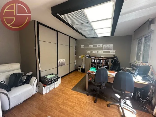 Bureau et espace de travail Location Saint-Alban 55m² 925€