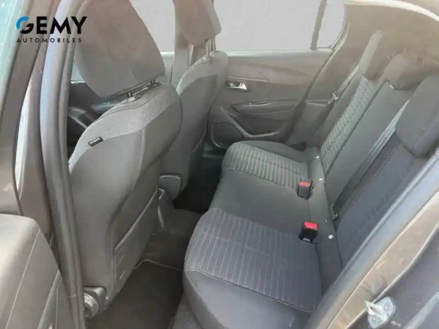 Peugeot 208 puretech 100 s&amp;s bvm6 — photo 10